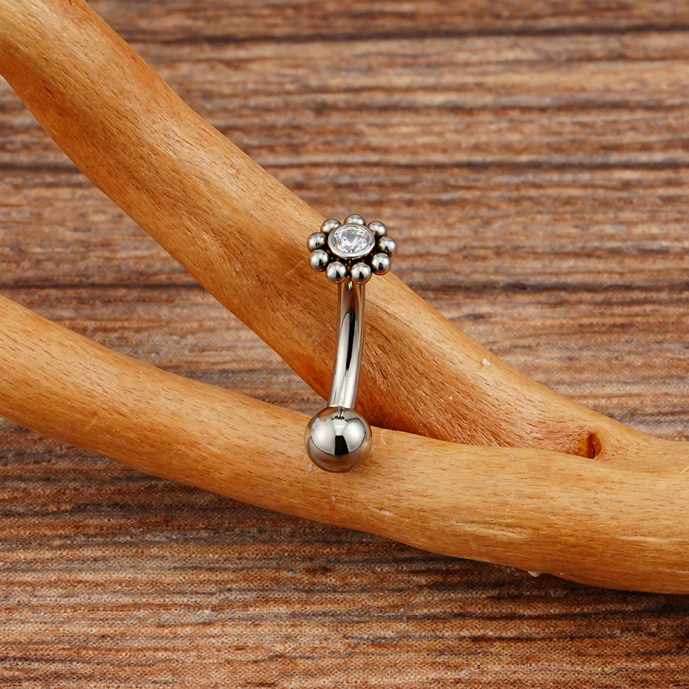 G23 Titanium Mini CZ Flower Rook Curved - Image 4