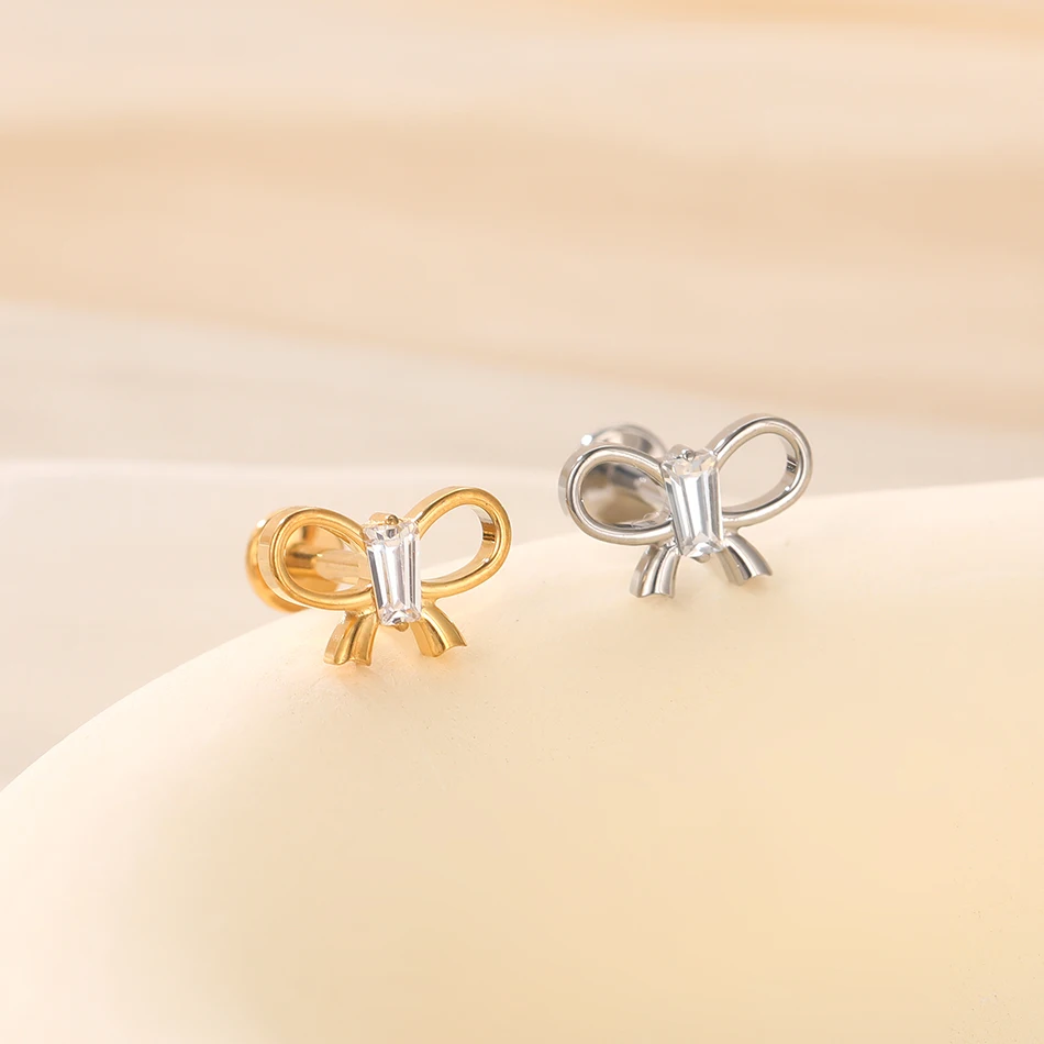 G23 Titanium Bow design with central CZ